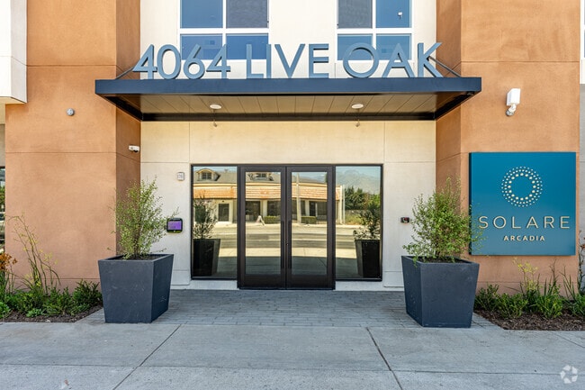 Entrance - Solare