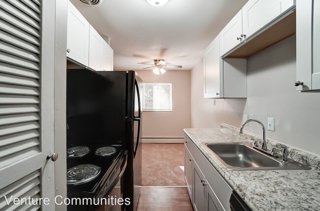 Building Photo - 375-375 W Galbraith Rd