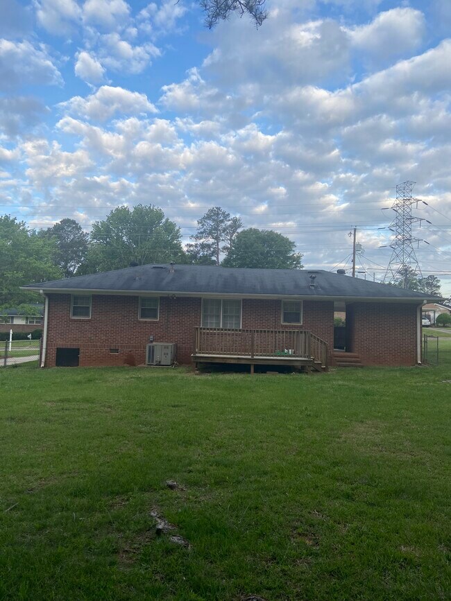 408 Dora St, Griffin, GA 30223 House Rental in Griffin, GA