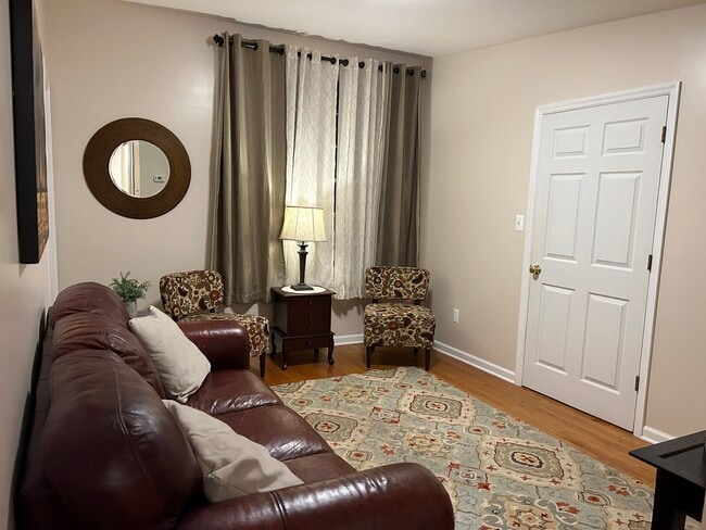 Living room - 277 Snowden Ln