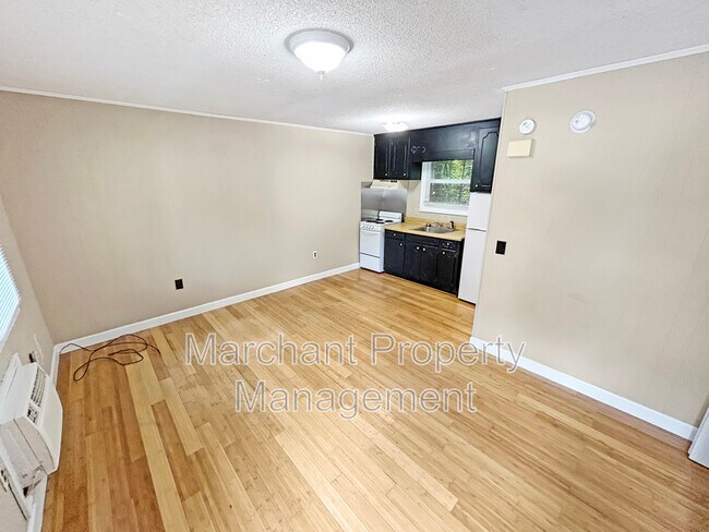 Foto del edificio - 118 Creekside Dr