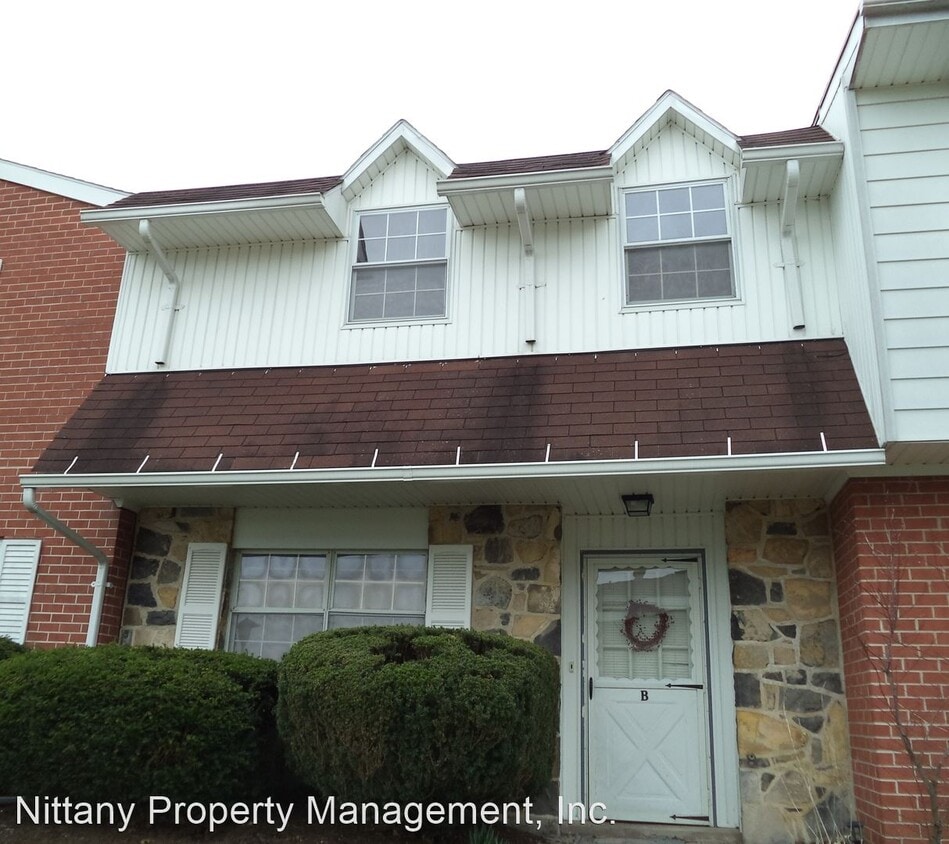 3 br, 2.5 bath House 1111B W. Aaron Dr. House Rental in State