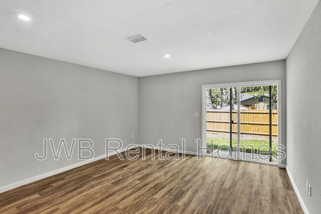 Foto del edificio - 9858 Morgan Marsh Ct