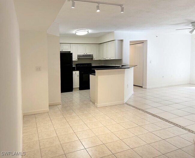 Building Photo - 8290 Ibis Club Dr