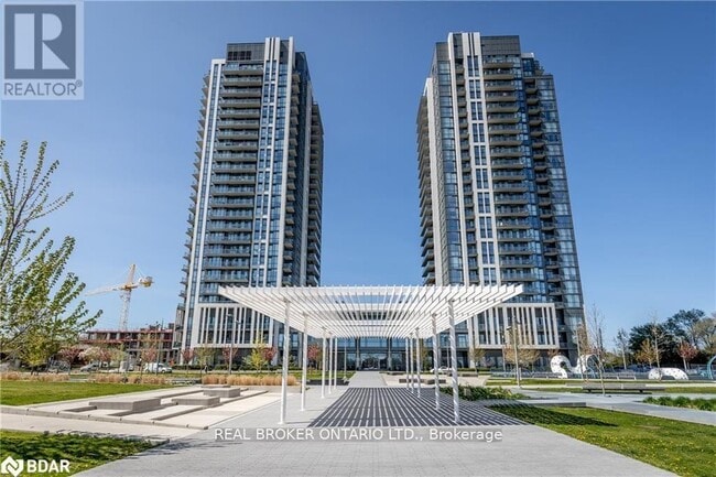 Building Photo - 17 Zorra St