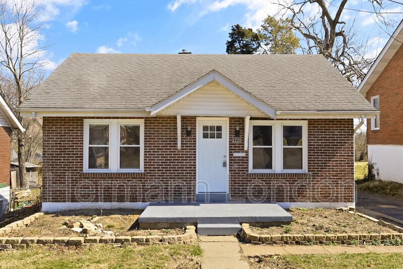 2220 Wismer Ave, Overland, MO 63114 House Rental in Overland, MO