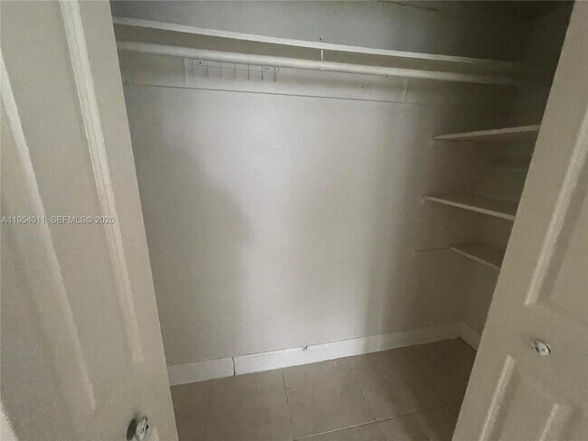 Building Photo - 790 NE 122nd St