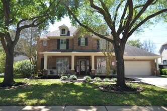 Building Photo - 1310 Wildwood Ln