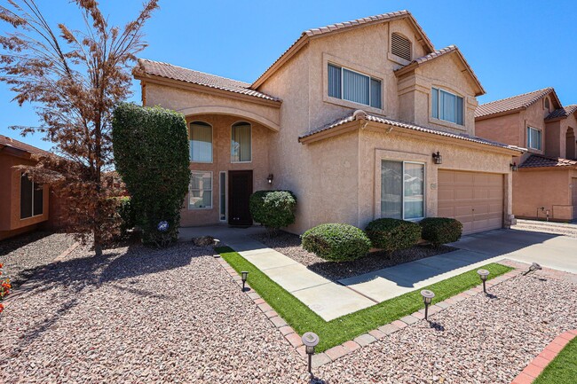 Building Photo - RV GATE! Lovely 4 bedroom, 3 bathroom home...