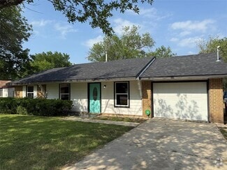 Building Photo - 1204 Aransas St