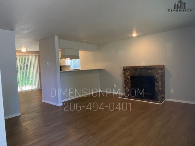 Foto del edificio - 111th Duplex
