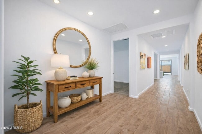 Building Photo - 17871 W Straight Arrow Ln