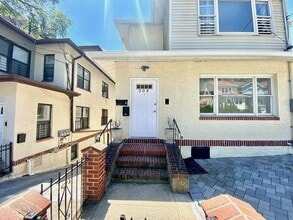Building Photo - 208 W 260th St