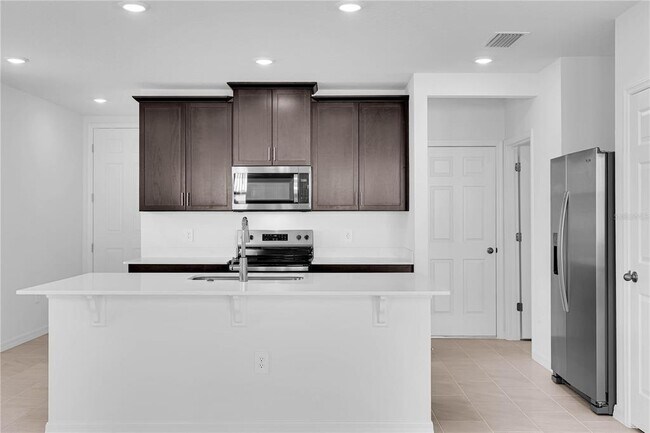 Foto del edificio - 16362 Bird of Paradise Ave