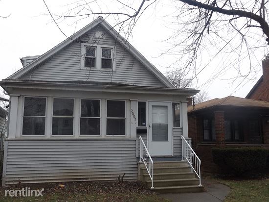 Primary Photo - 2007 Forest Ave