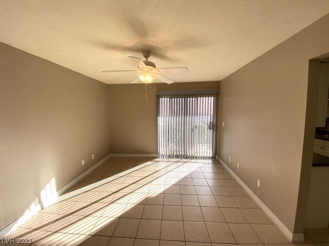 Building Photo - 4450 Sandy River Dr