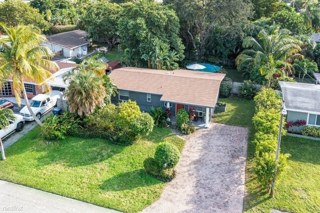 Foto del edificio - 2 br, 2 bath House - 316 NW 28th Ct