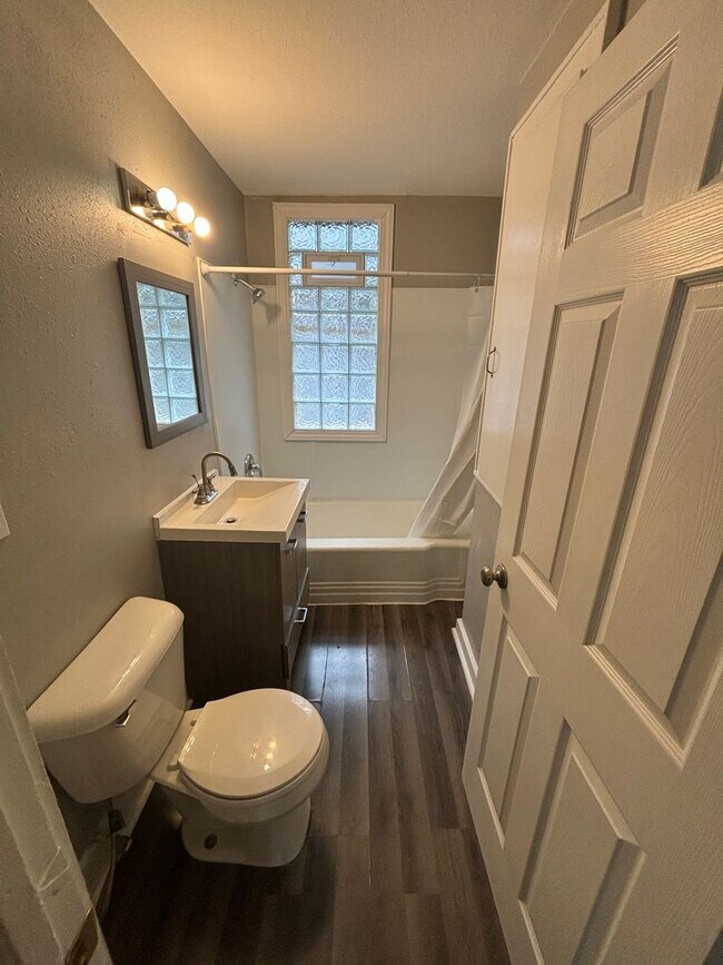 Foto del edificio - 2146 N 35th St