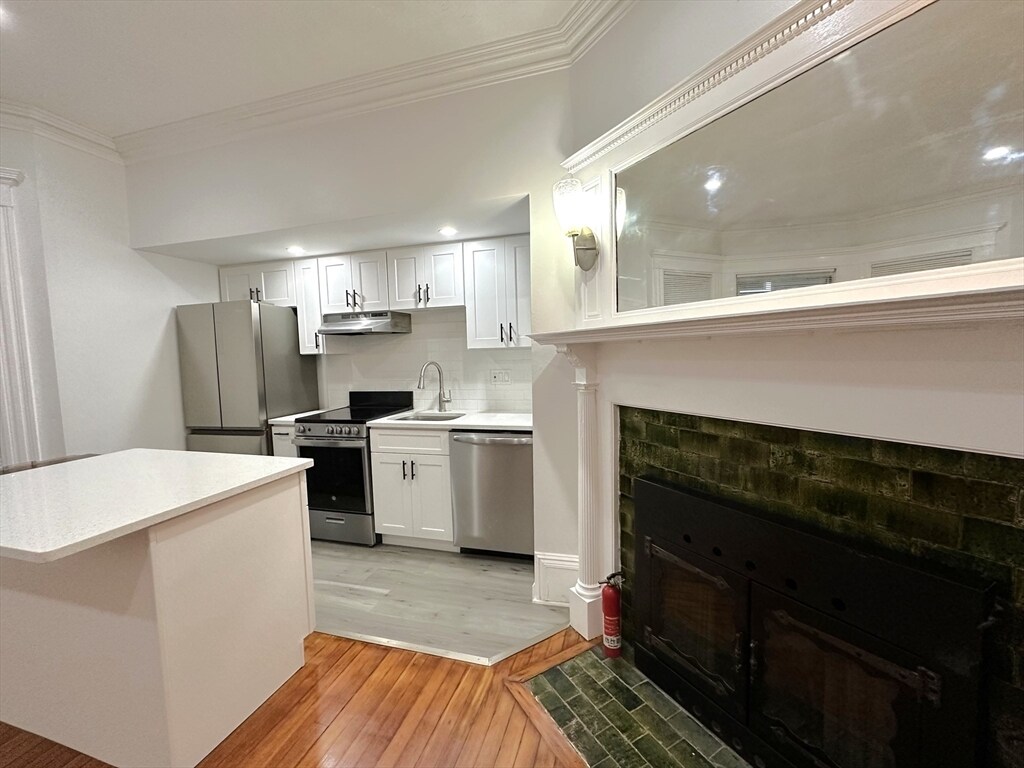 Foto principal - 126 Englewood Ave