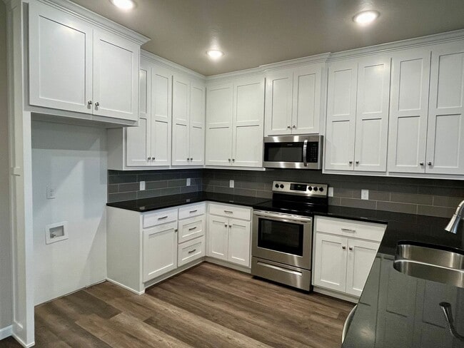 Foto del edificio - Beautiful 2 Bed 2 Bath!