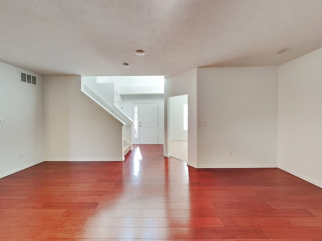 Building Photo - 808 Capricorn Dr