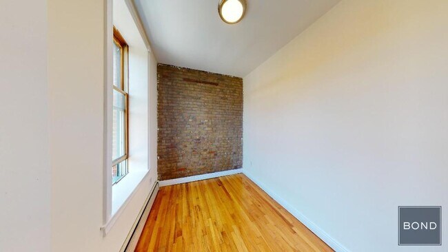 Foto del edificio - 221 St James Pl