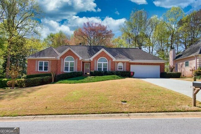 Building Photo - 2501 Peregrine Trail NW