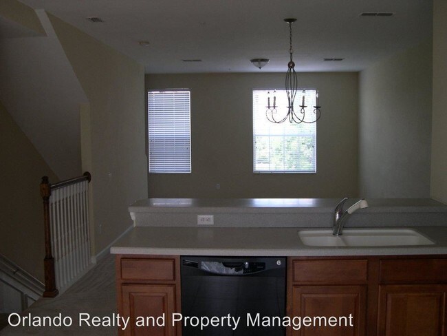 Building Photo - 5003 Tideview Cir