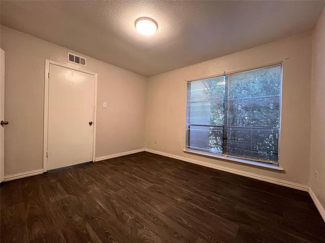 Foto del edificio - 8110 Skillman St