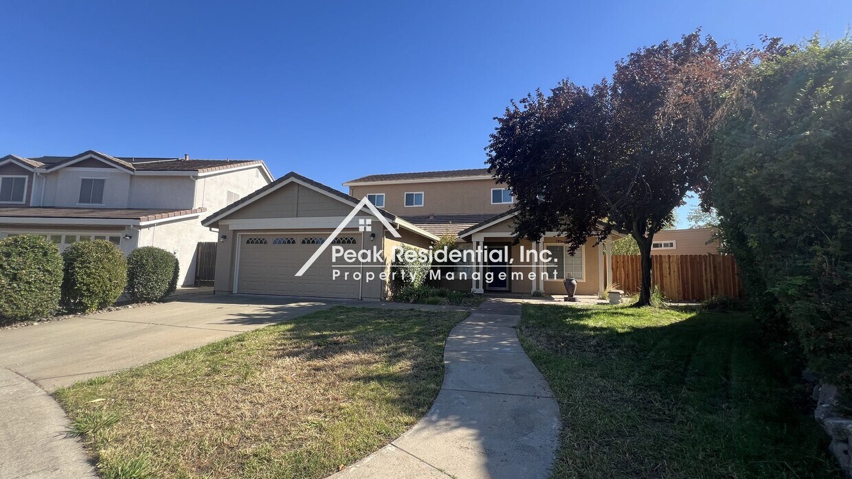 Primary Photo - Spacious 4bd/3ba Rocklin Home with 2 Car G...