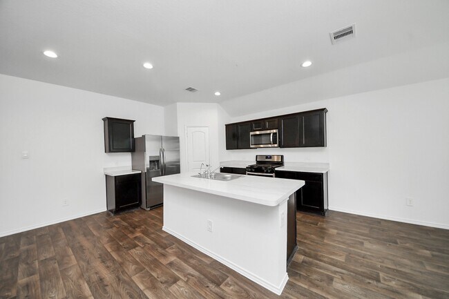 Building Photo - 21314 Sleepy Willow St