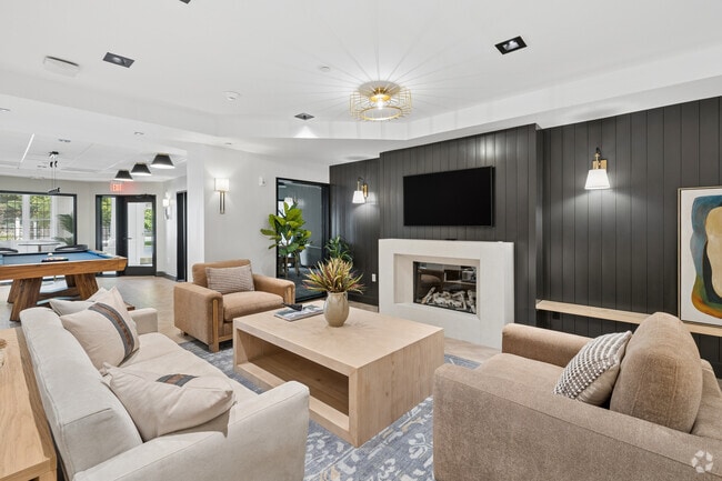 Interior Photo - Greyson West