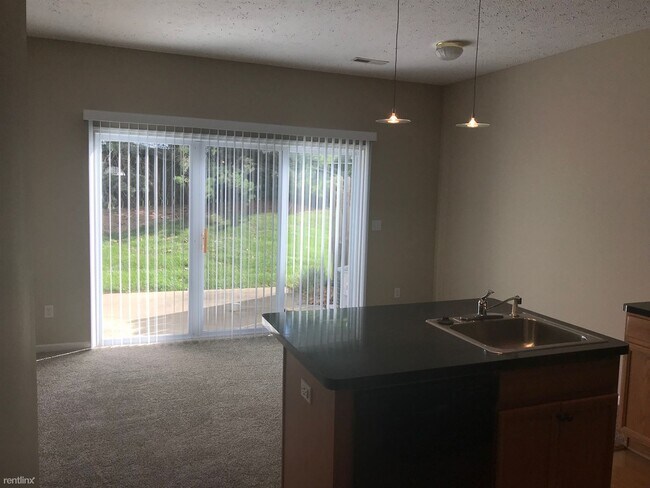 Foto del edificio - 370 Eden Ln