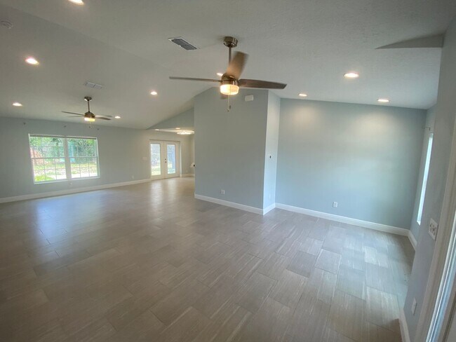 Building Photo - Beautiful, Newer Constructed, Unfurnished, Family Friendly, ANNUAL LEASE In Summerfield