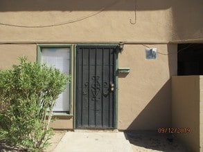 Building Photo - 2880 S 1st Ave