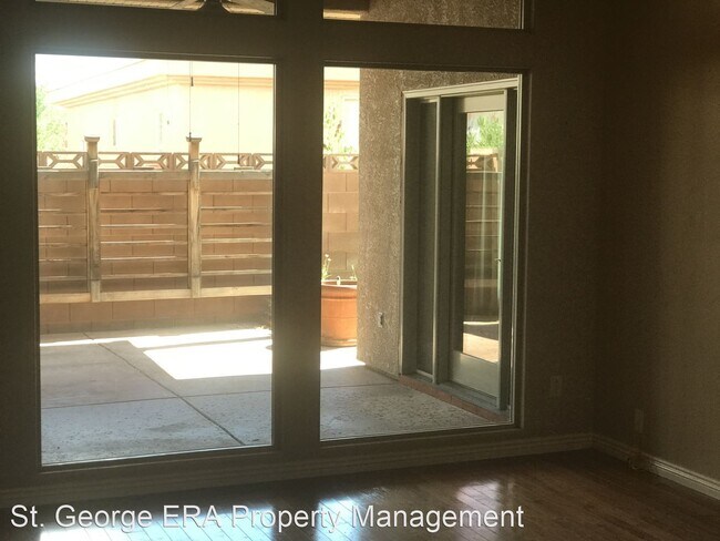 Foto del edificio - 3 br, 2 bath House - 2576 E. 50 S.