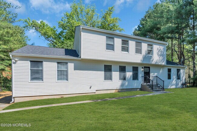 Building Photo - 633 Eltone Rd