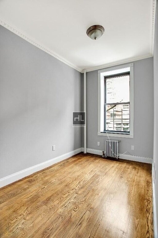 Building Photo - Charming East Village 4-Bedroom with Priva...
