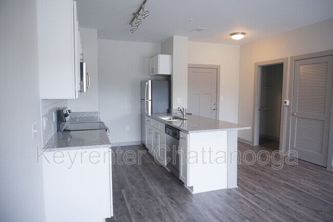 Foto del edificio - 782 Riverfront Pkwy