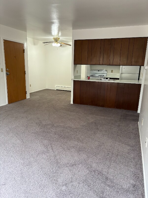 Foto del edificio - 695 Capital Ave NE