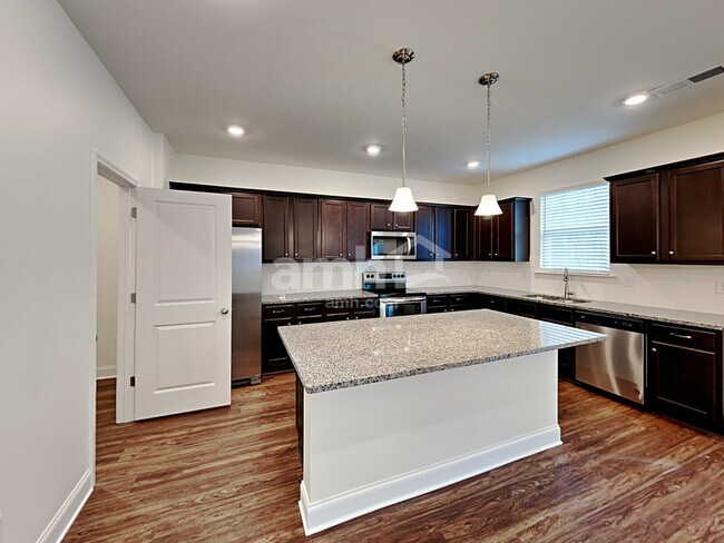 Building Photo - 1300 Bryce's Court
