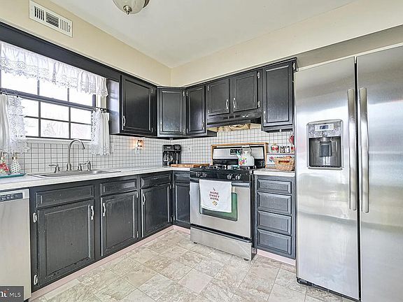 Foto del edificio - 16 Country Hollow Cir