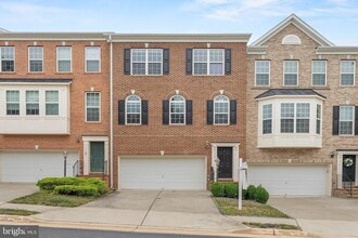 Building Photo - 330 Caldwell Terrace SE