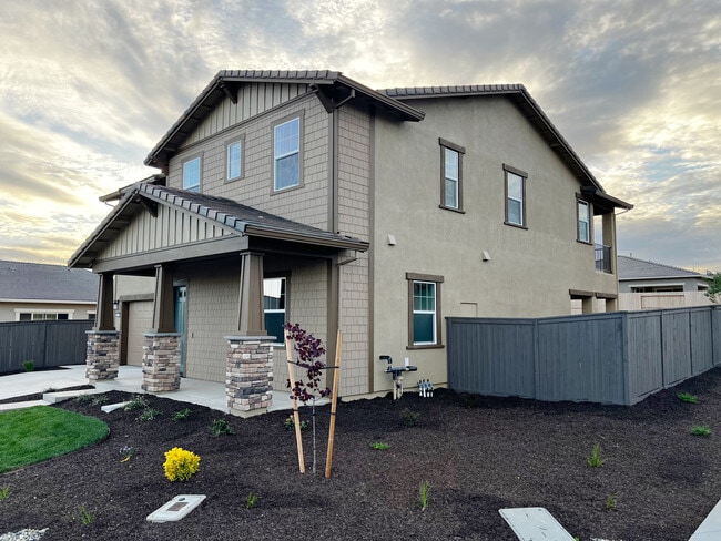 Building Photo - 5046 Florasota Ct