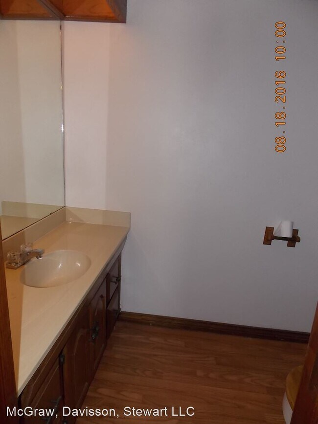 Building Photo - 1 br, 1 bath House - 100 S. O