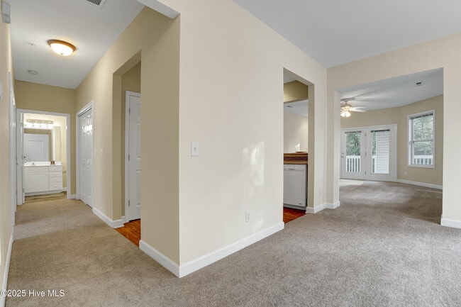 Building Photo - 730 Indica Ct