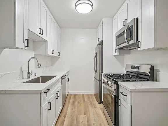 Foto del edificio - 2774 Myra St