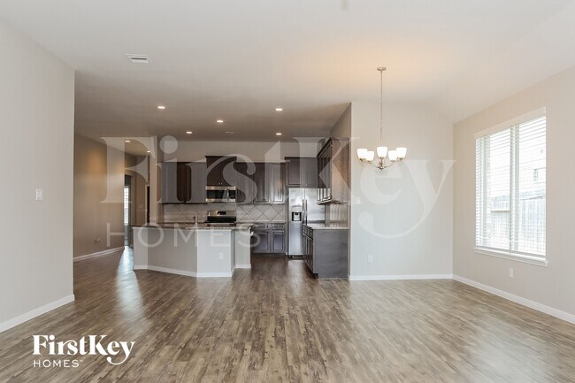 Foto del edificio - 14221 Rainier Peak Crossing