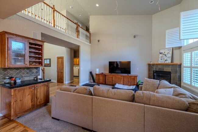 Foto del edificio - 63162 Peale St