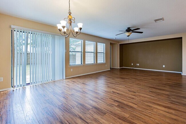 Foto del edificio - 2019 Woodway Dr